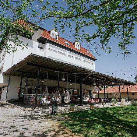 Aqua Hotel Gyula Luaran gambar