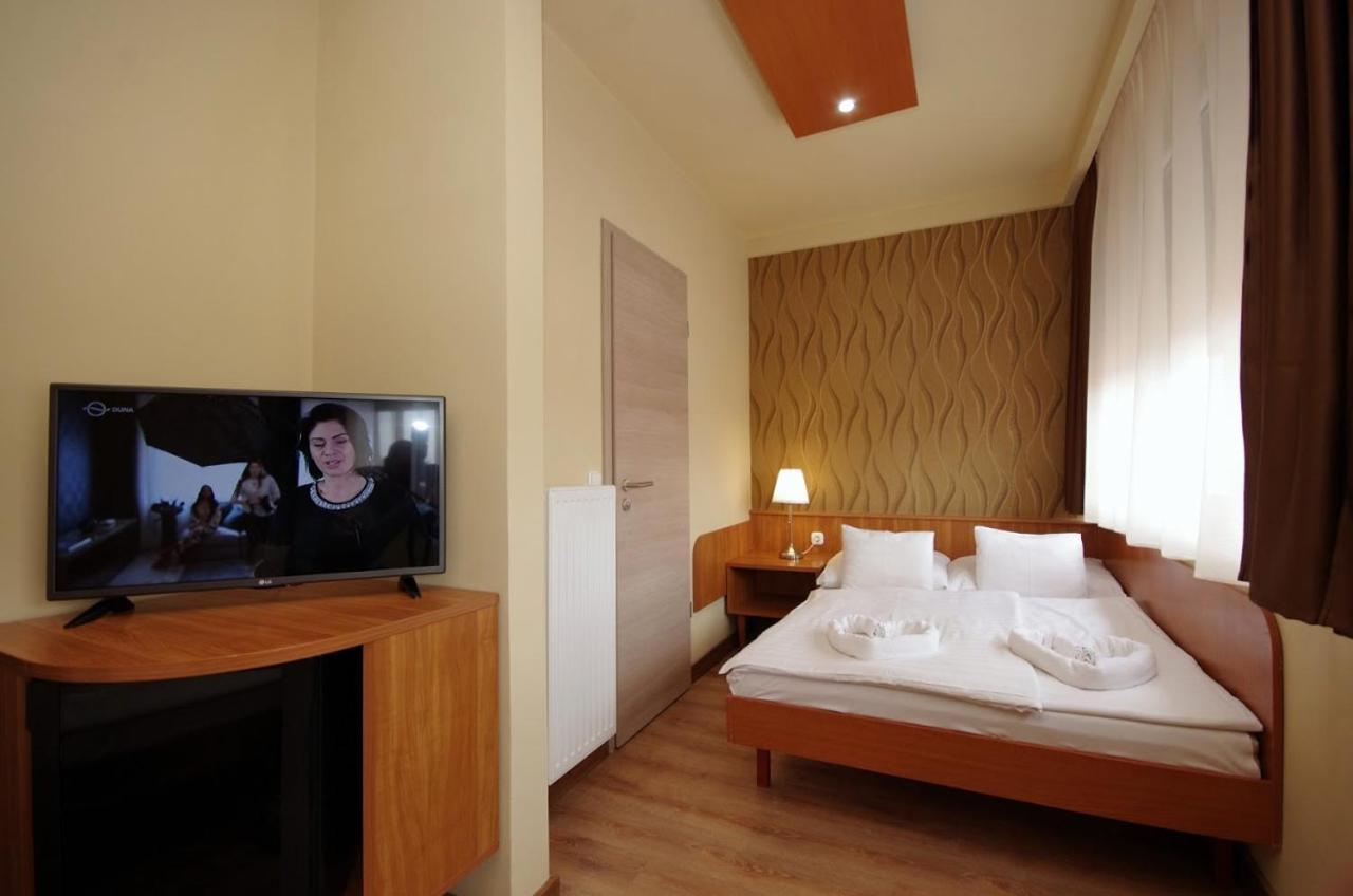 Aqua Hotel Gyula Luaran gambar