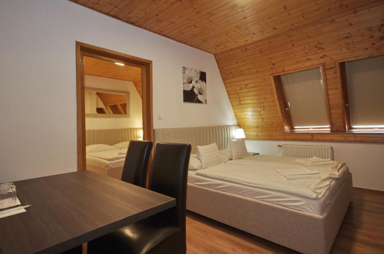 Aqua Hotel Gyula Luaran gambar