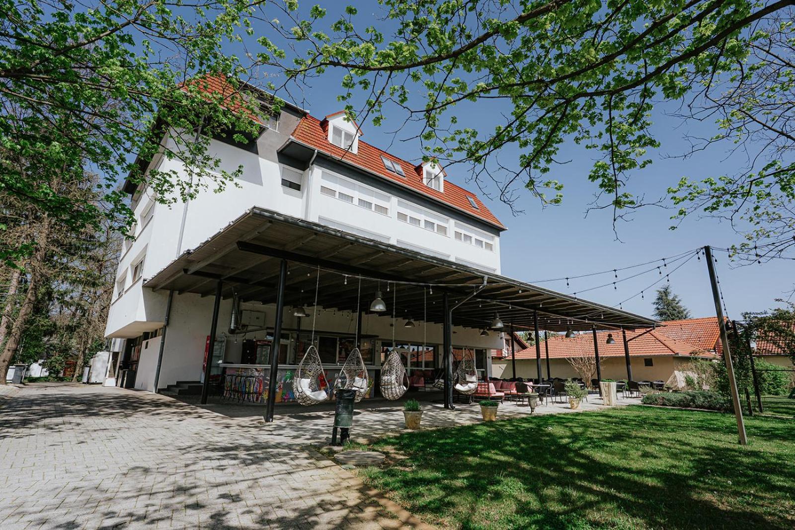 Aqua Hotel Gyula Luaran gambar