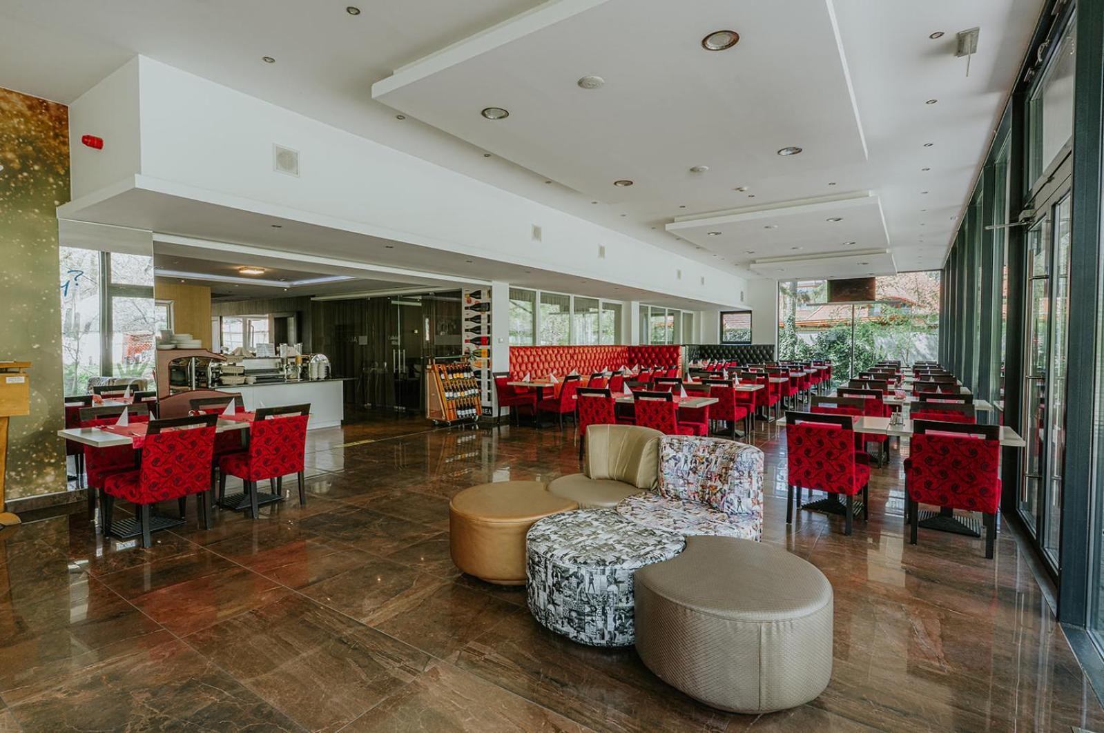 Aqua Hotel Gyula Luaran gambar