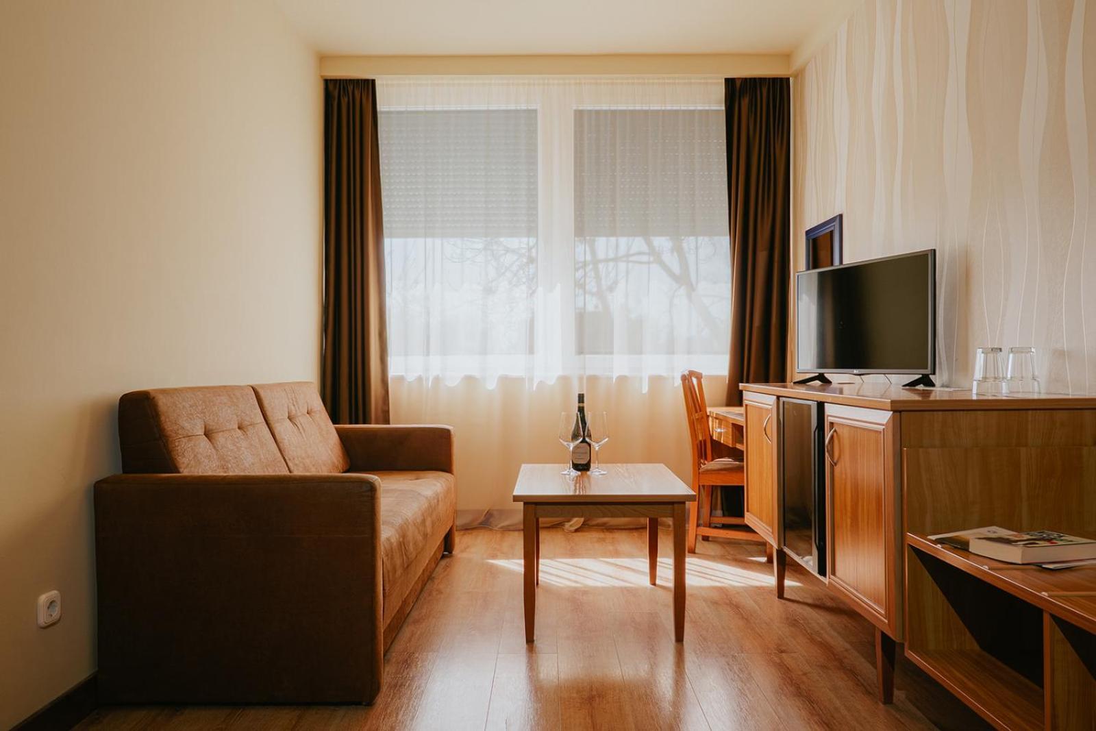 Aqua Hotel Gyula Luaran gambar
