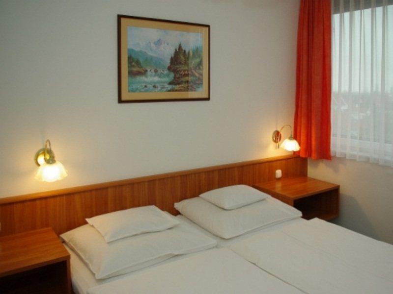 Aqua Hotel Gyula Luaran gambar