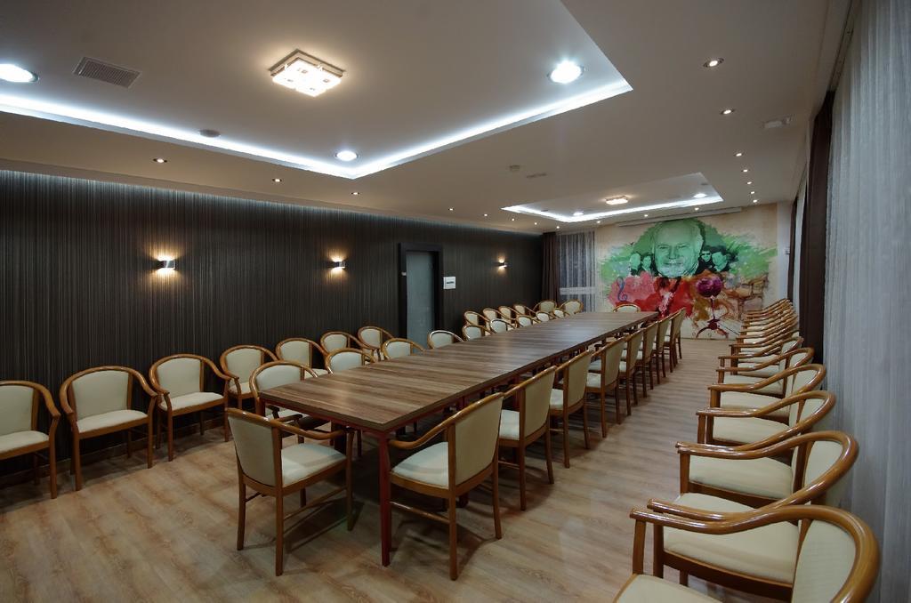 Aqua Hotel Gyula Luaran gambar
